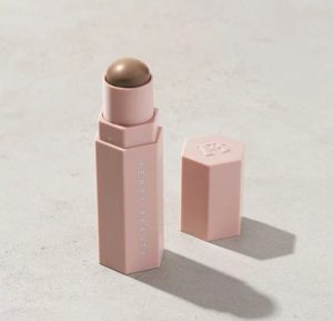 Fenty Beauty 修容棒