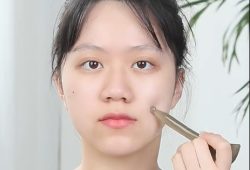 臉部撥筋手法