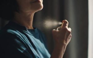 噴香水位置
