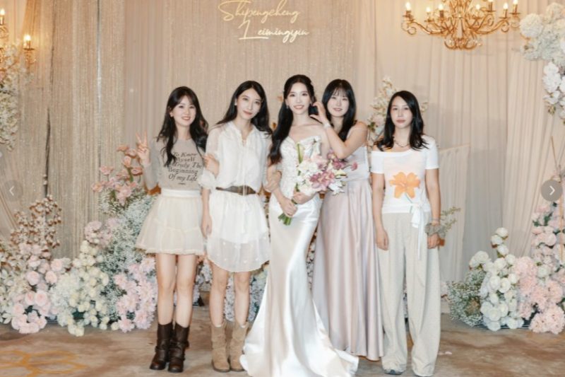 【參加婚禮穿搭女】女生婚禮穿搭10大造型整理＆四季穿搭指南
  